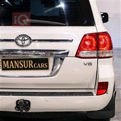 تۆیۆتا لاند کروزەر